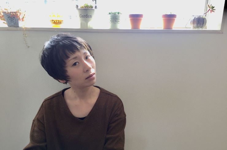 女性